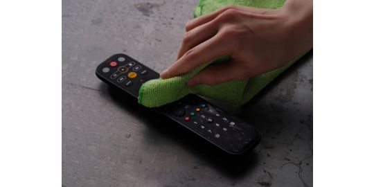 Télécommande universelle ONE FOR ALL Universelle EazyClean 2en1 - Black - Rét
