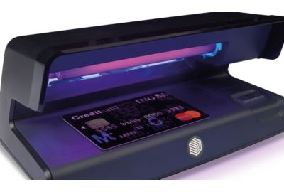 Détecteur SAFESCAN de faux billets UV 50