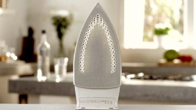 Voir la vidéo pour Fer à repasser PHILIPS DST3011/20