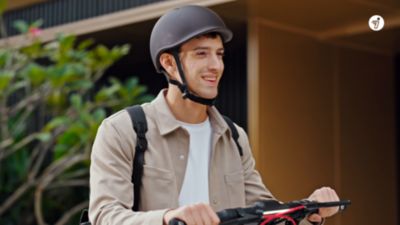 Voir la vidéo pour Trottinette électrique SEGWAY F3 E